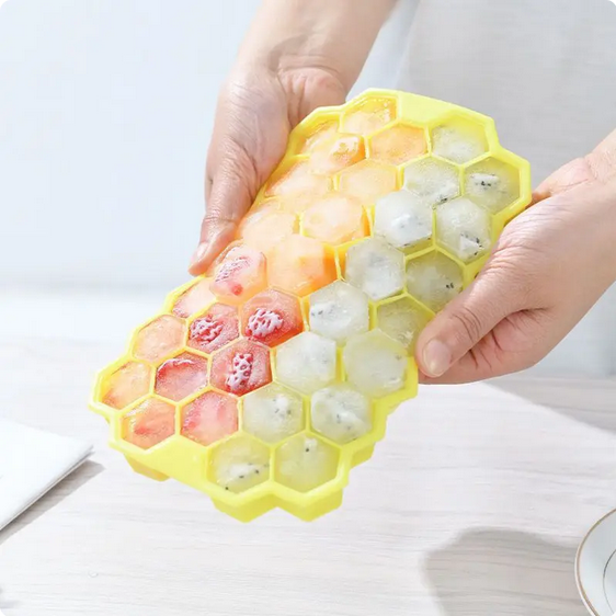 Best Price For Silicone Ice Cube Mold With Lid Honeycomb Ice Tray Ice Mold Container Whiskey Ice