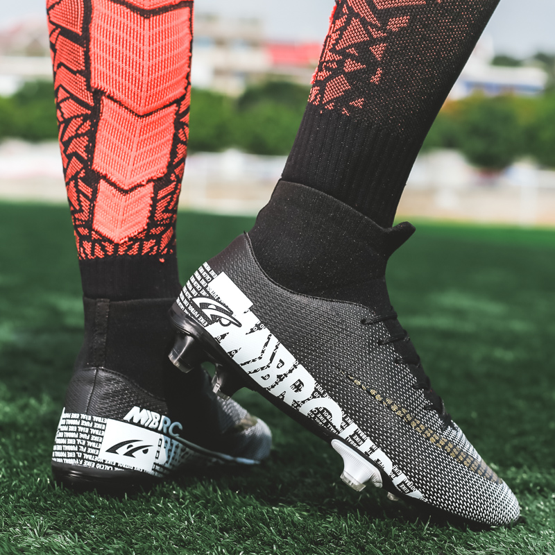 Children And Men&apos;s Football Shoes Long Spike Soccer Boots Non-slip Football Shoes Training Sneakers