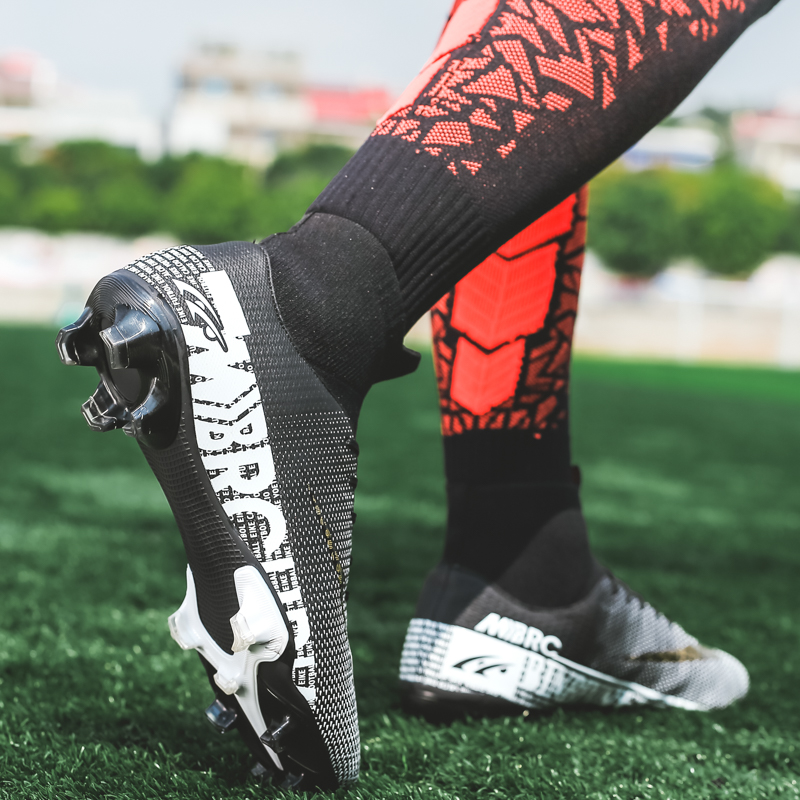 Children And Men&apos;s Football Shoes Long Spike Soccer Boots Non-slip Football Shoes Training Sneakers