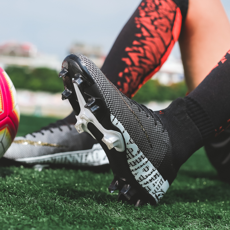 Children And Men&apos;s Football Shoes Long Spike Soccer Boots Non-slip Football Shoes Training Sneakers