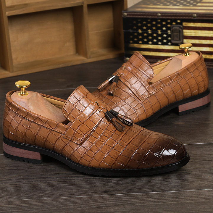 Pointed Leather Dress Business Shoes Men Slip-on Casual Classic Formal Office Oxford British Work
