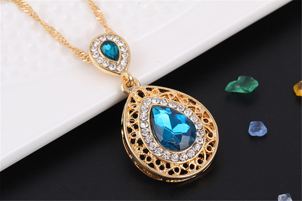 3 Piece/Set New Beautiful Crystal Stud Earrings Necklace Pendant Set For Women Jewellery Gift