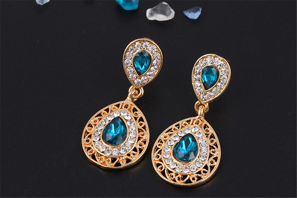 3 Piece/Set New Beautiful Crystal Stud Earrings Necklace Pendant Set For Women Jewellery Gift