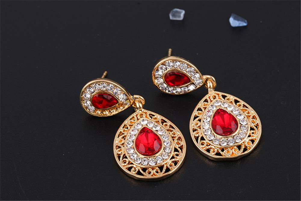 3 Piece/Set New Beautiful Crystal Stud Earrings Necklace Pendant Set For Women Jewellery Gift