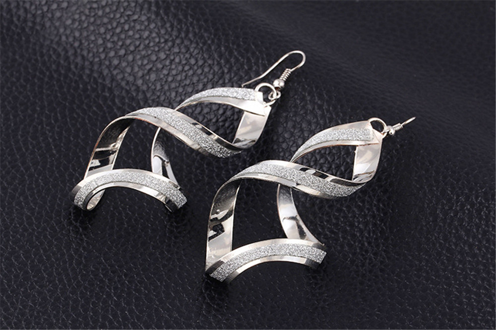Women Long Earring Glitter Distortion Rotating Drop Earrings Eardrop Fashion Ear Jewelry Accessories