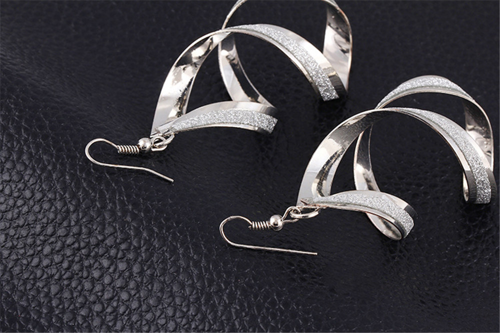 Women Long Earring Glitter Distortion Rotating Drop Earrings Eardrop Fashion Ear Jewelry Accessories