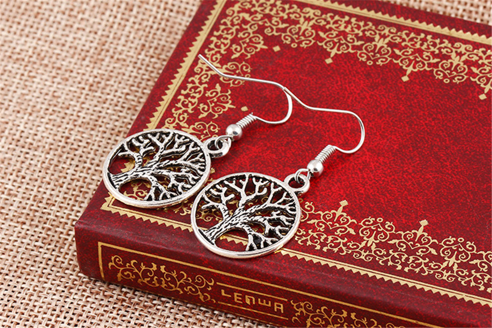 New Fashion Jewelry Bohemian Retro Style Personality Hollow Peace Tree Stud Earrings for Women