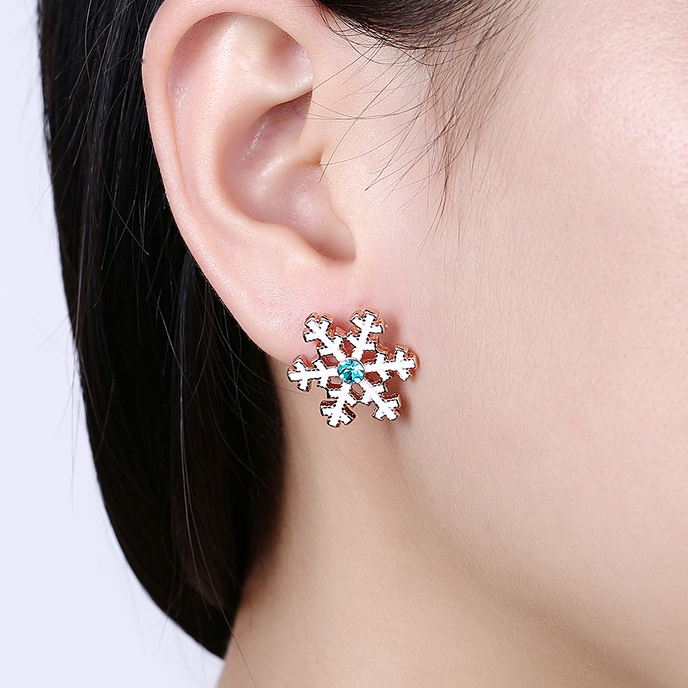 Christmas Snow Flake Women Stud Earrings Blue Zircon Classic Fairy Tale Girls Jewelry Gifts