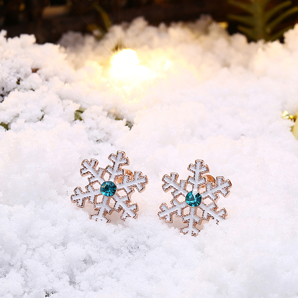 Christmas Snow Flake Women Stud Earrings Blue Zircon Classic Fairy Tale Girls Jewelry Gifts