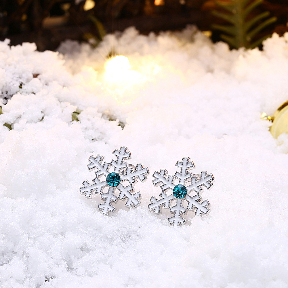 Christmas Snow Flake Women Stud Earrings Blue Zircon Classic Fairy Tale Girls Jewelry Gifts