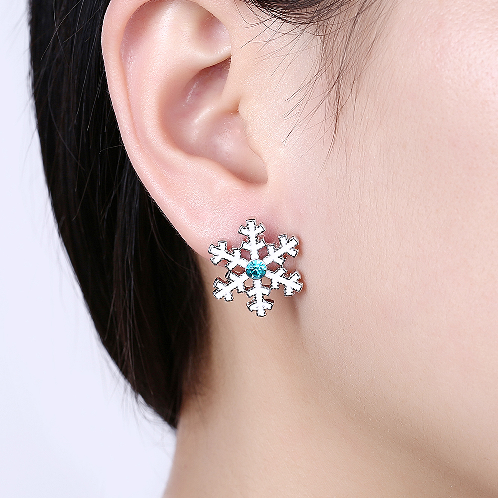 Christmas Snow Flake Women Stud Earrings Blue Zircon Classic Fairy Tale Girls Jewelry Gifts
