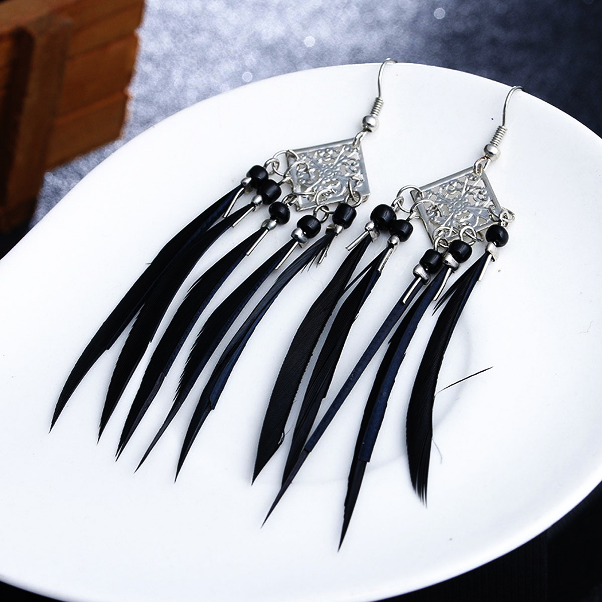 New Feather Tassel Earrings Retro Dangle Drop Earring Fashion Women Jewelry