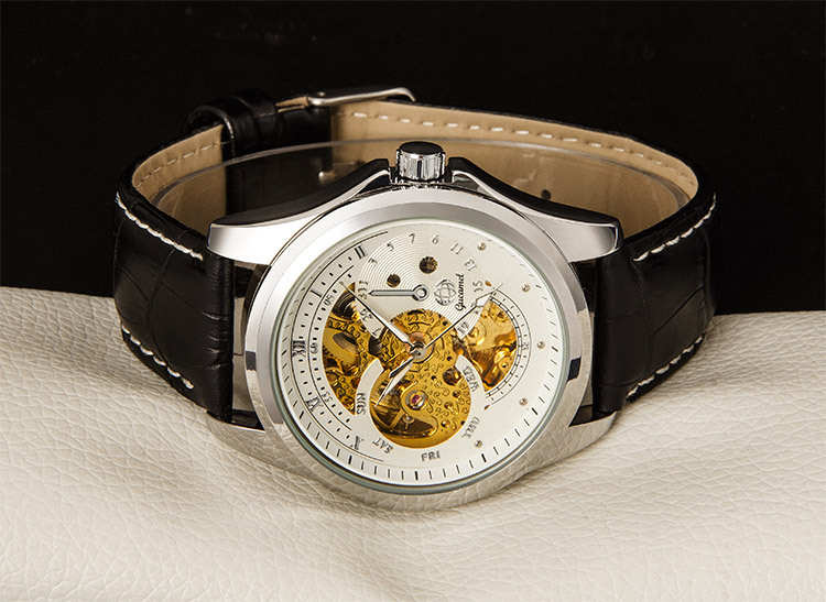 Upscale Men Hollow Watch Leisure fashion Fully automatic Mechanical watch