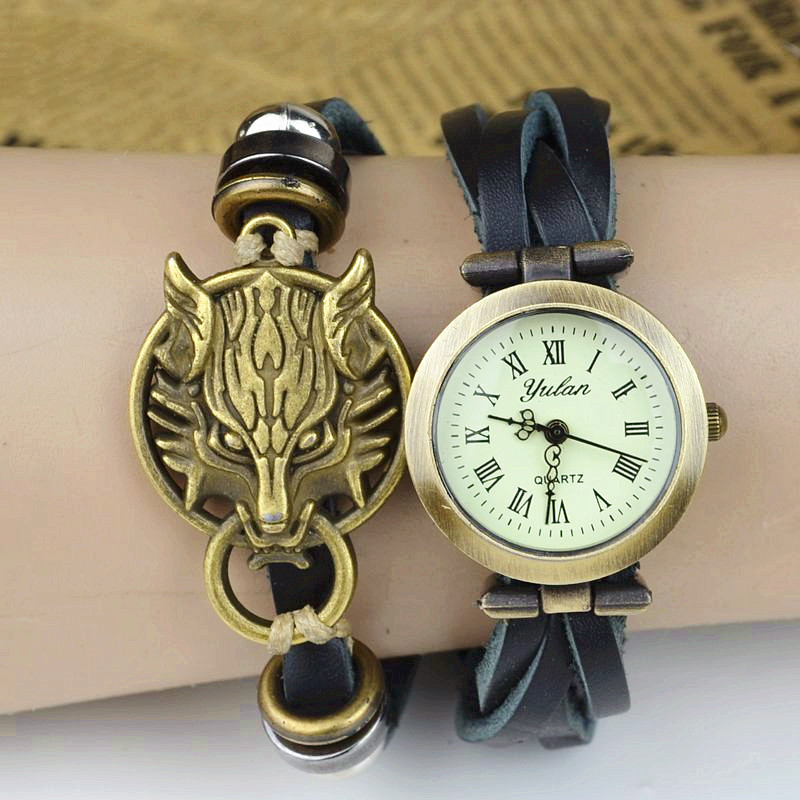 Western style Popular models Retro Watch  neutral Punk Watch Bloodthirsty wolf head Bracelet