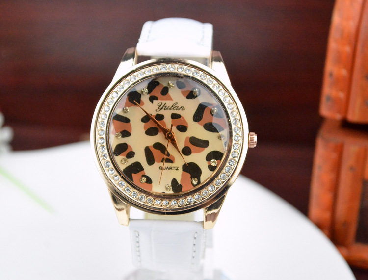 Ms Belt Watch diamond quartz Watch  Leopard Female trend fashion Fashion table