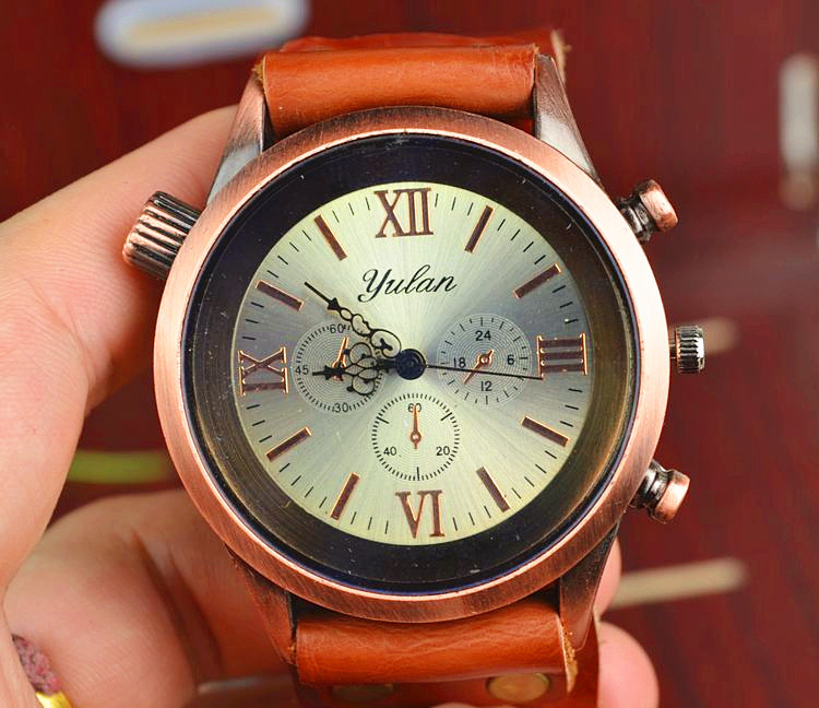 Trend Fashion Big dial Red bronze men and women Genuine Leather personality Retro Watch