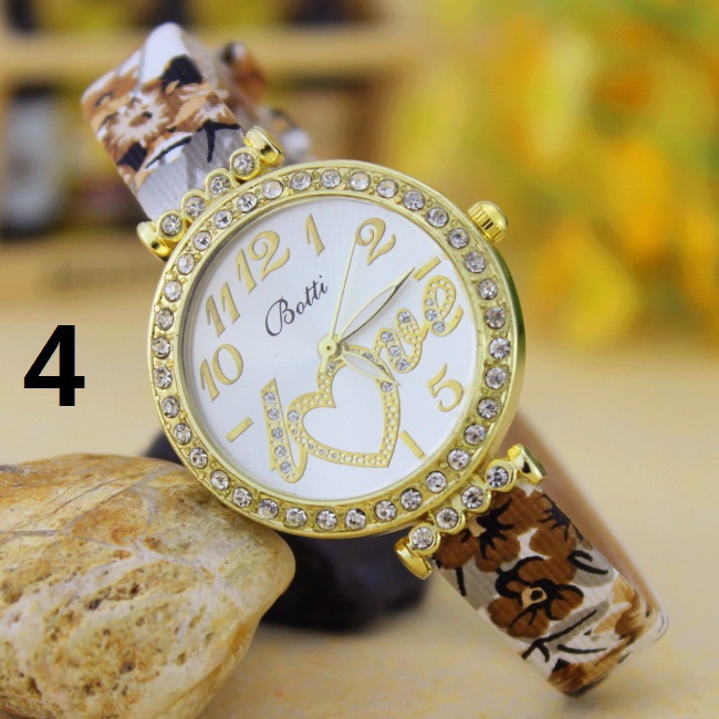 Ladies Watch Love Pattern Switzerland Quartz Watches Lover Gift Watch
