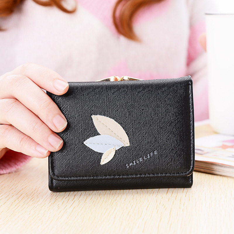 Ms Leisure Wallet Short Section Clip Pack Simple Leaves Buckle Three Fold Female Wallet