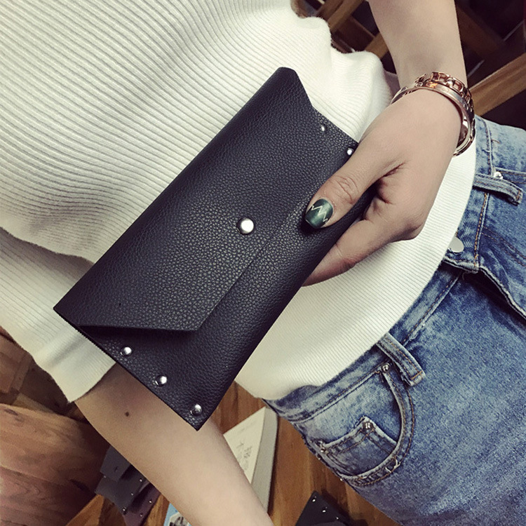 Western Style Retro Rivet Simple Wallet Female Long Section Student Lovely Wallet Mobile Phone Bag