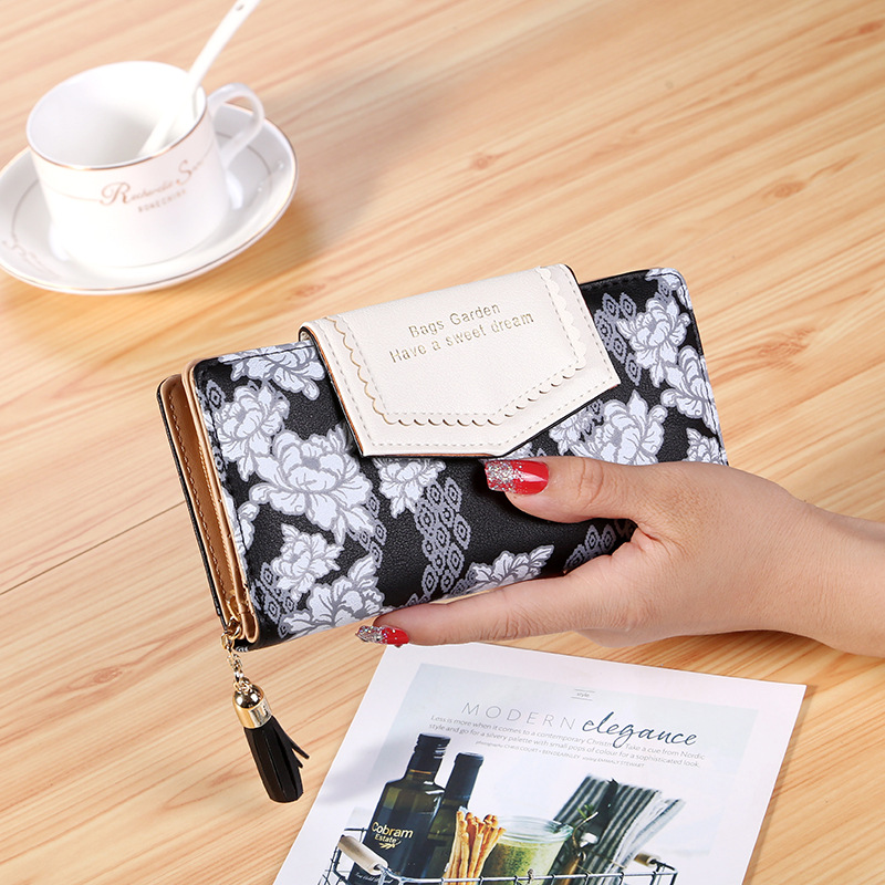 The New Wallet Ms Long Section Hand Bag folk-custom Fashion Tassel Wallet Card Holder