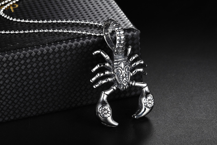 Western Style Casting Scorpion Titanium Steel Men Pendant Necklace Stainless Steel Boys Pendant