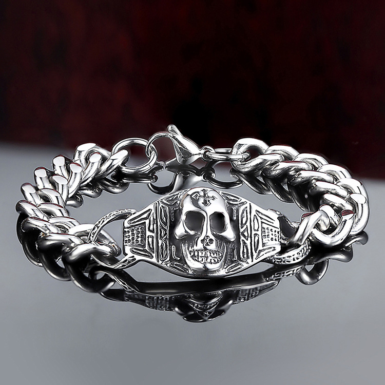 The New Western style Jewelry personality Skull head Retro Titanium steel Bracelet