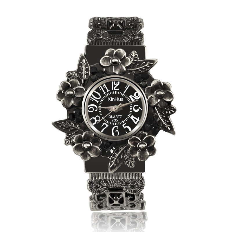 The New Ms Retro Carved Watch Creative Classical Fashion Watch