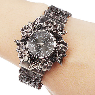 The New Ms Retro Carved Watch Creative Classical Fashion Watch