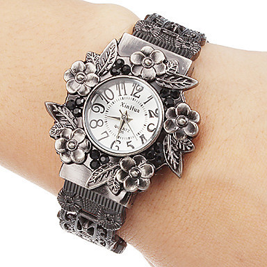 The New Ms Retro Carved Watch Creative Classical Fashion Watch