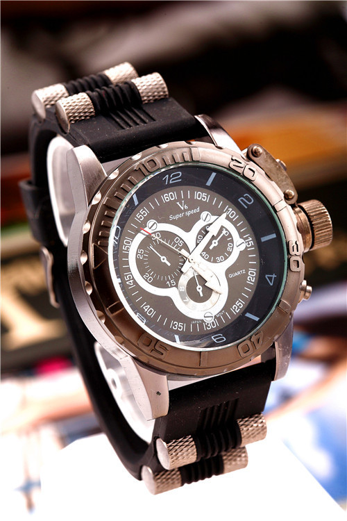 Men Watch Multifunction Quartz Movement Fashion Leisure Watch