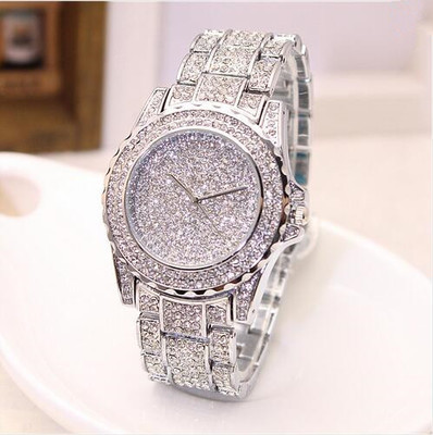 Upscale Full Diamond Fashion Female Watch luxurious Crystal Leisure Fashion quartz  Watch