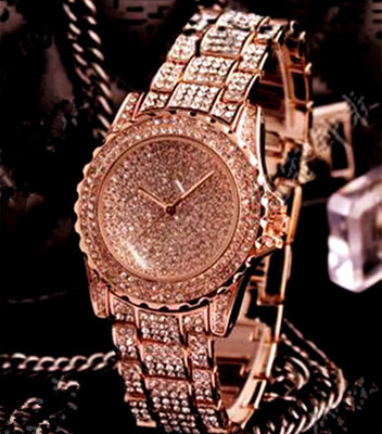 Upscale Full Diamond Fashion Female Watch luxurious Crystal Leisure Fashion quartz  Watch
