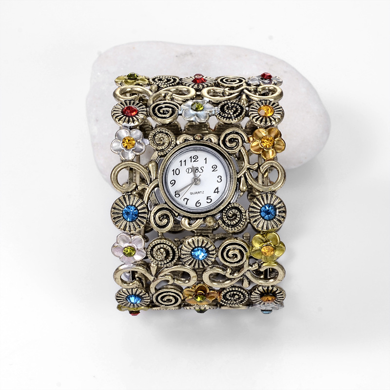 Ancient Rome bracelet Watch Bronze Flowers diamond Retro Broadband Watch