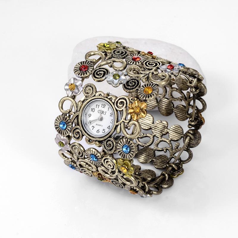 Ancient Rome bracelet Watch Bronze Flowers diamond Retro Broadband Watch