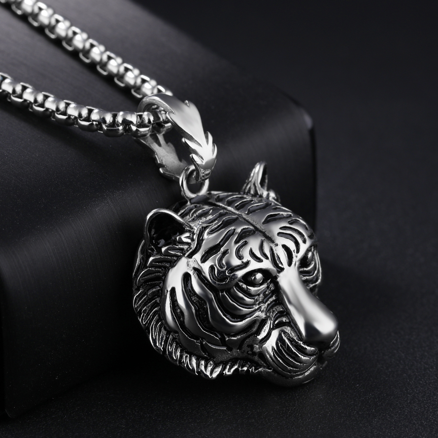 Western Style Men Hip hop Pendant Domineering Tiger Head Stainless Steel Necklace