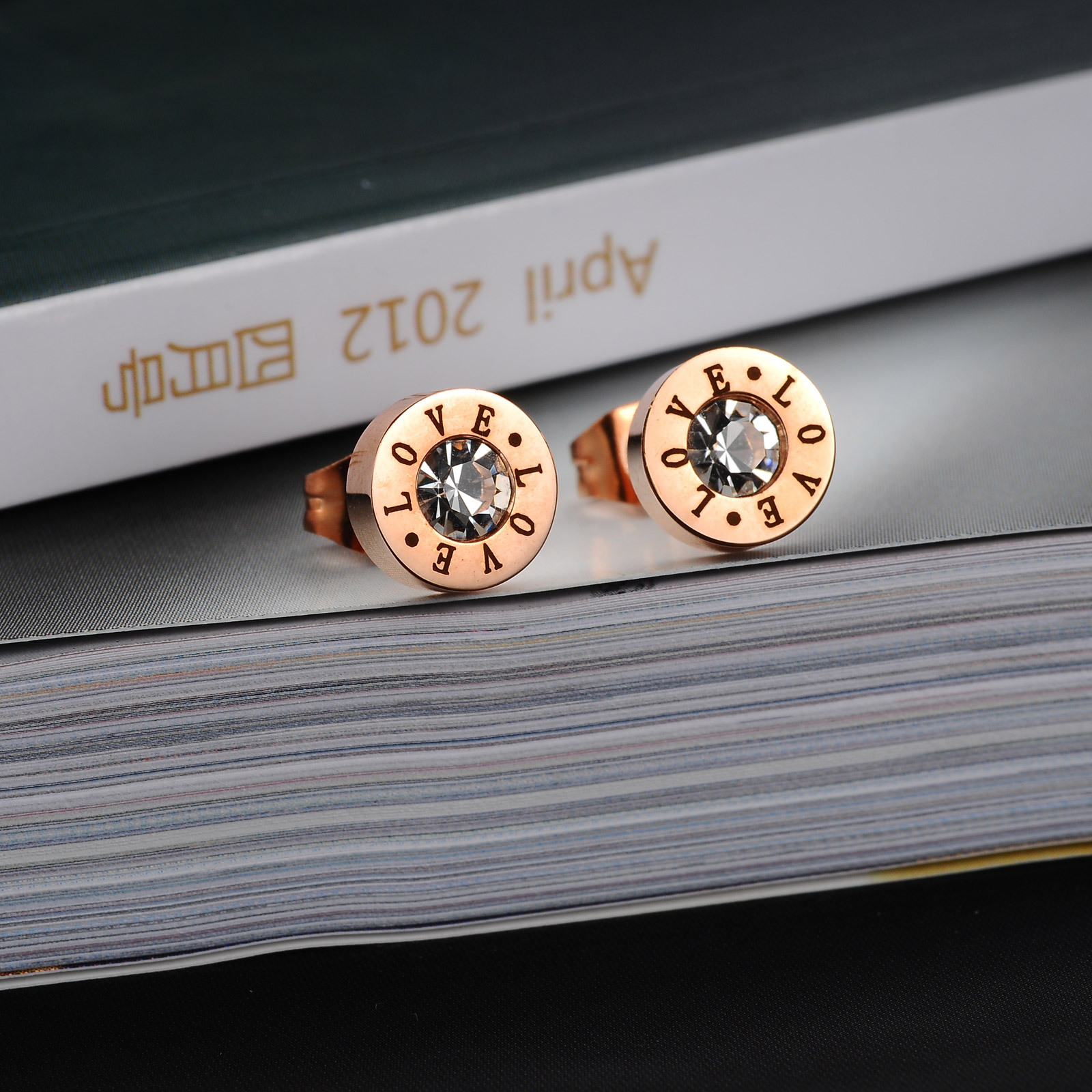 Personality Fashion Leisure LOVE Plated Rose Gold Titanium Steel Ms Earrings