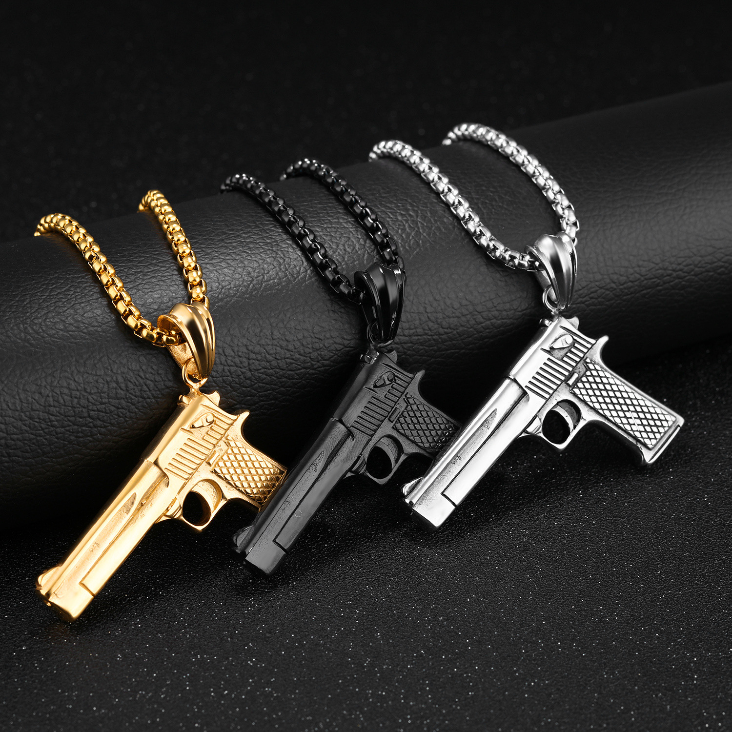 Fashion Western Style Titanium Steel Pistol Modeling Necklace Personality Hip-hop Accessories