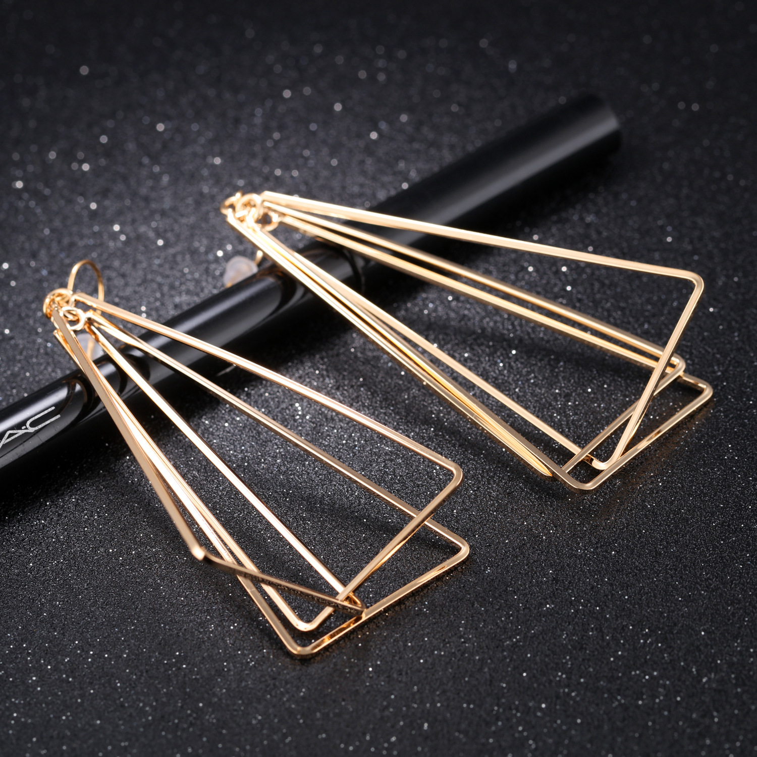 Fashion Temperament Triangle Earring Copper Plating 18K gold Prevent Allergy Earring
