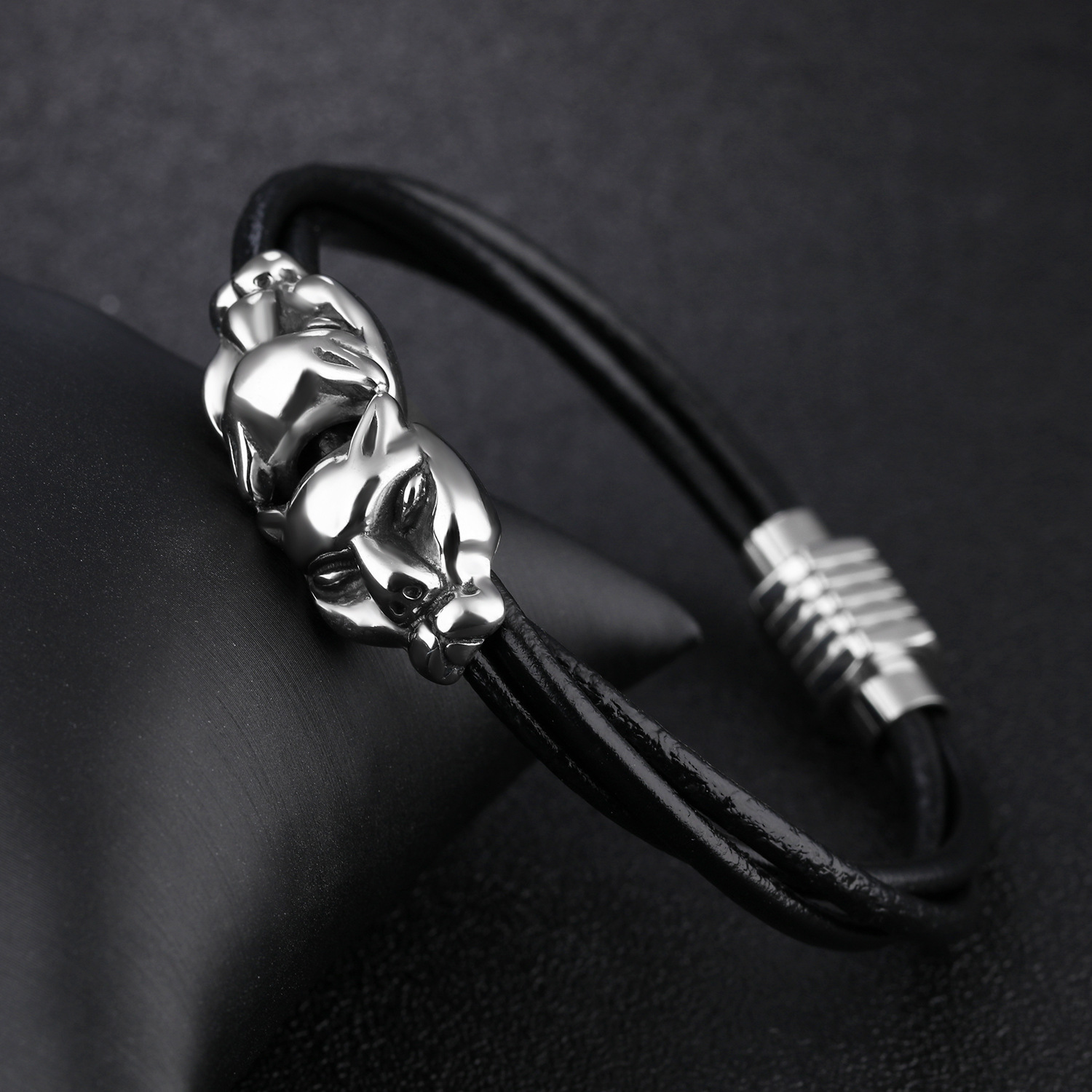 Domineering Leopard Head Cortex Bracelet Western Style Personality Magnetic Buckle Men Bracelet
