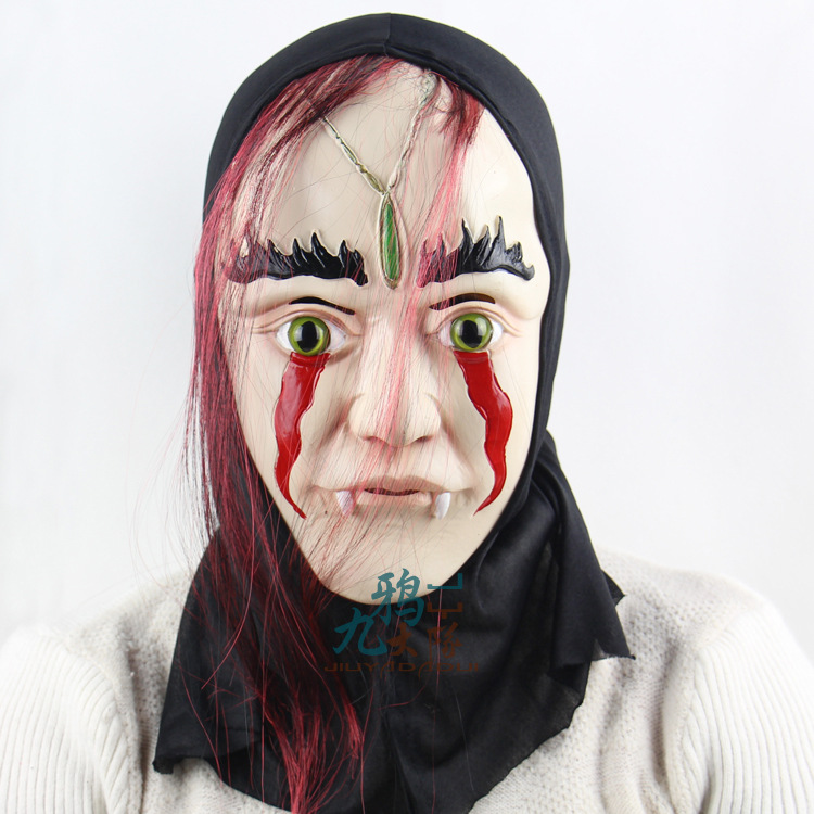 Terror Bleed Fangs Witch Fool Halloween Show Props Horror Ghosts Mask
