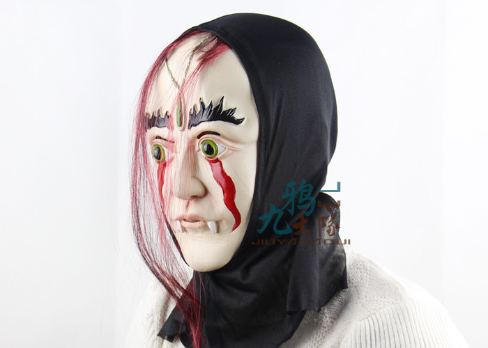 Terror Bleed Fangs Witch Fool Halloween Show Props Horror Ghosts Mask
