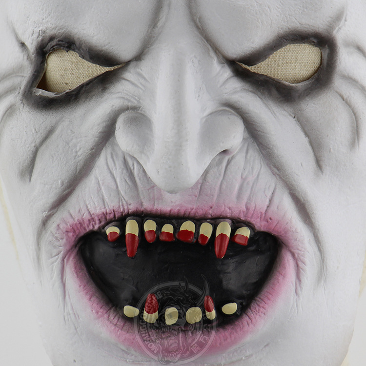 Terror Vampire Halloween Mask Chamber of Secrets Escape Dress up Scary Mask
