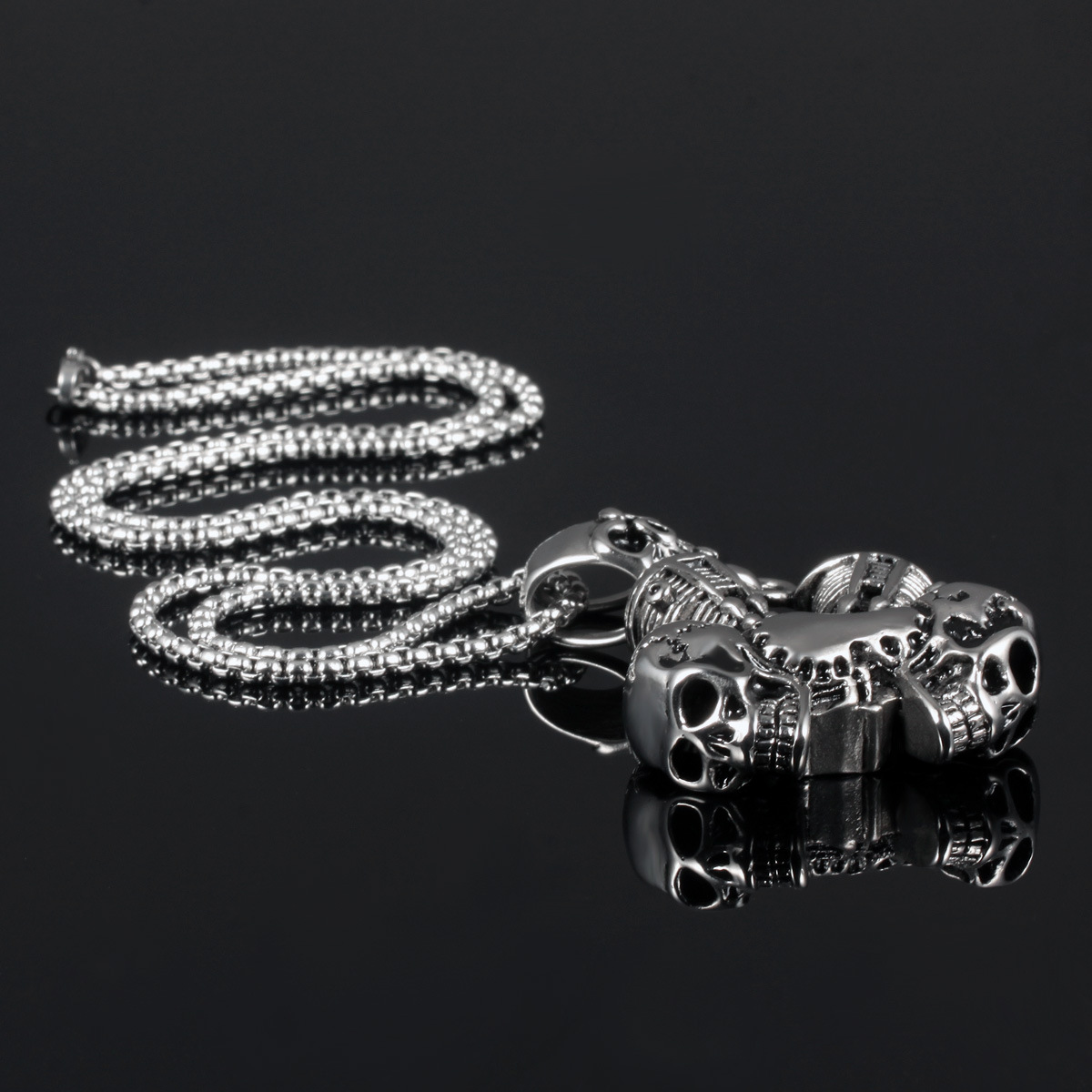 Domineering Skull Head Titanium Steel Men Necklace personality Trend Pendant
