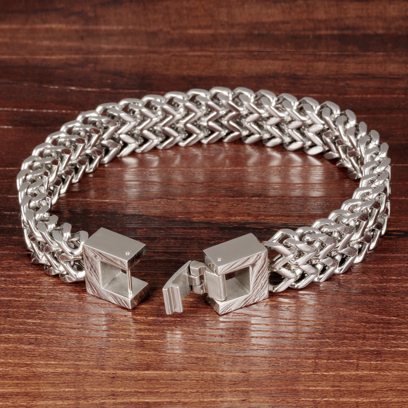 Men Titanium Steel Personality Bracelet Square Buckle Fashion Trend Bracelet