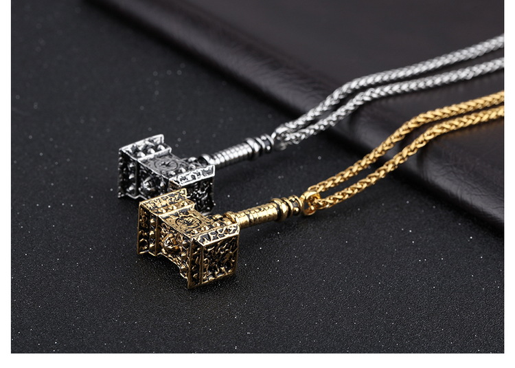 Raytheon Hammer Stainless Steel Men Domineering Pendant Tide Men Personality Necklace
