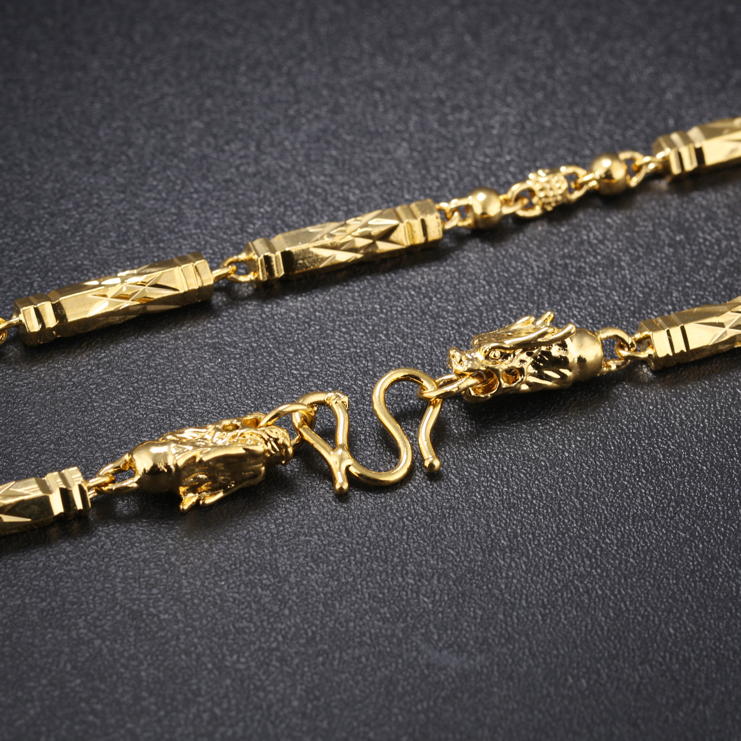 The New Men jewelry Plating 18K gold Male Leading Personality Necklace