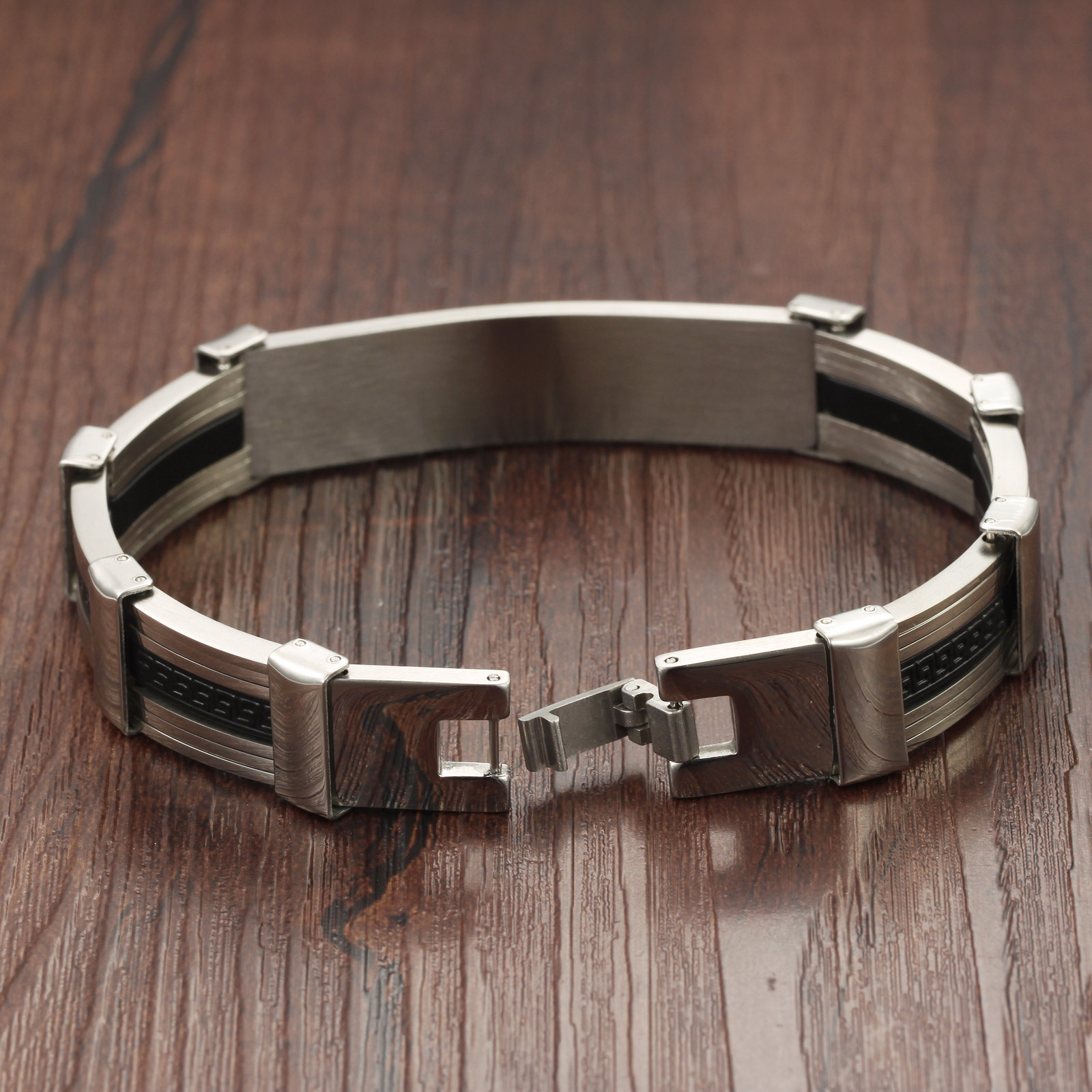 Men Smooth Wrinkle Silica gel Stainless Steel Fashion Personality Bracelet