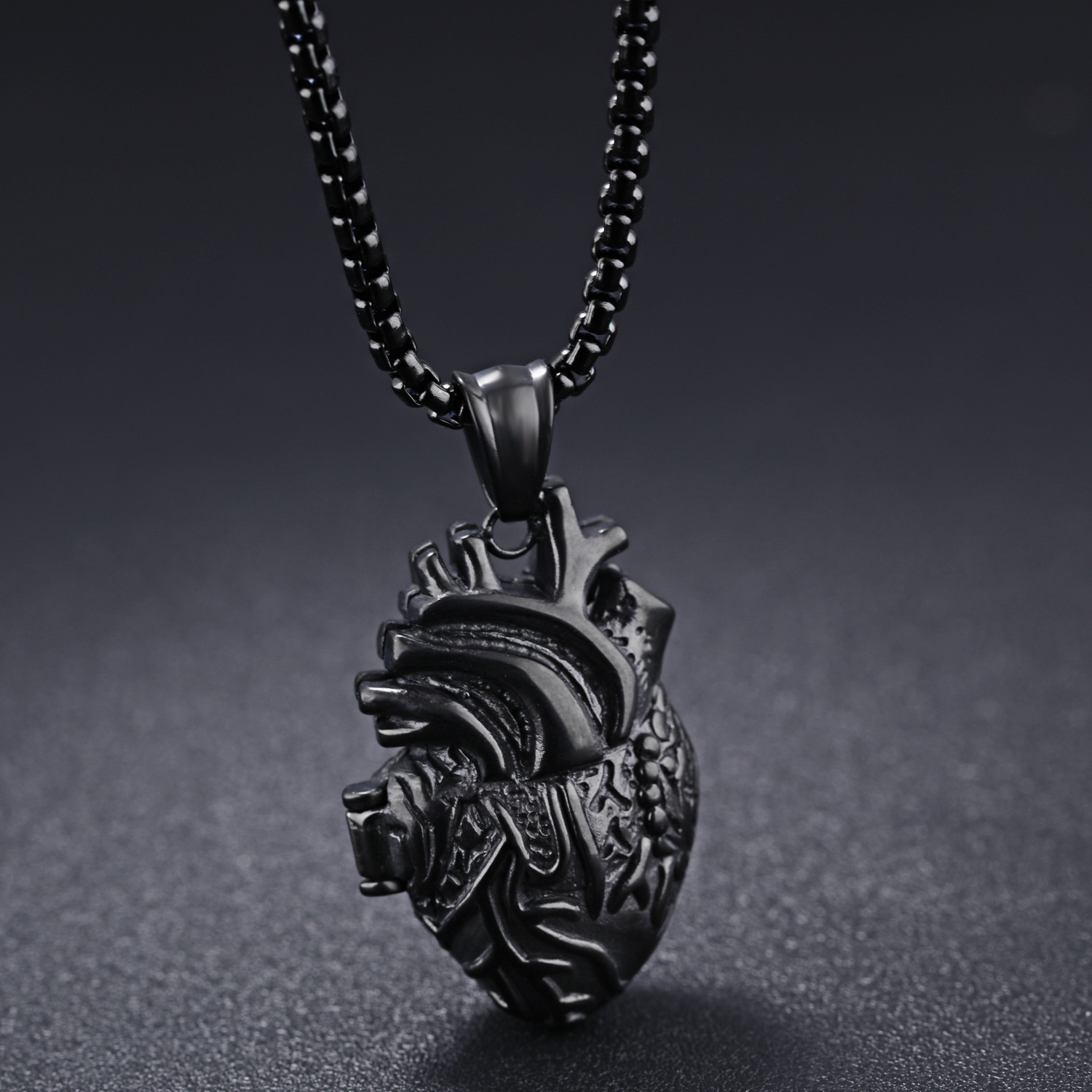 Creative Personality Human Body Organ Personality Titanium Steel Heart Pendant