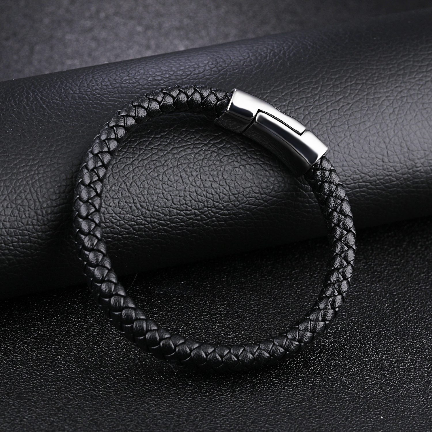 Domineering Owl Weave Leather Bracelet Fashion Classic Tide men Titanium Steel Wristband