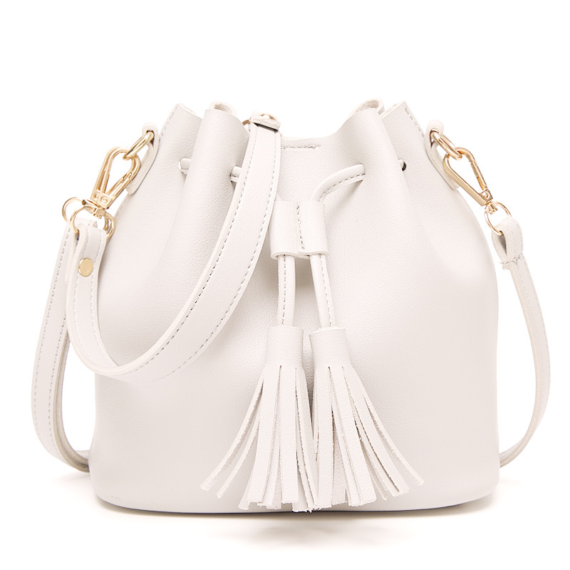 Ms Fashion Tassel Packet Leisure portable Shoulder Messenger bag